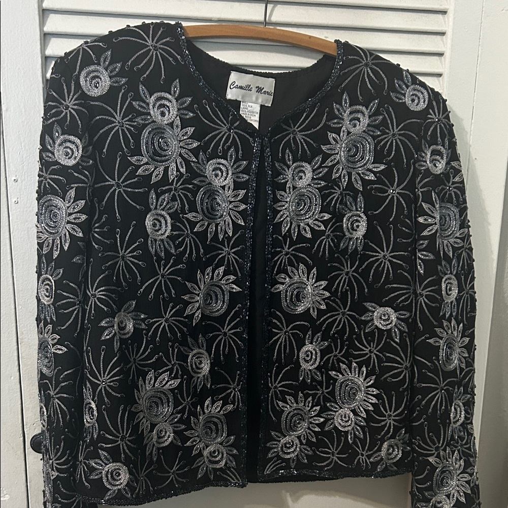 Women's Black and Silver Floral Blazer